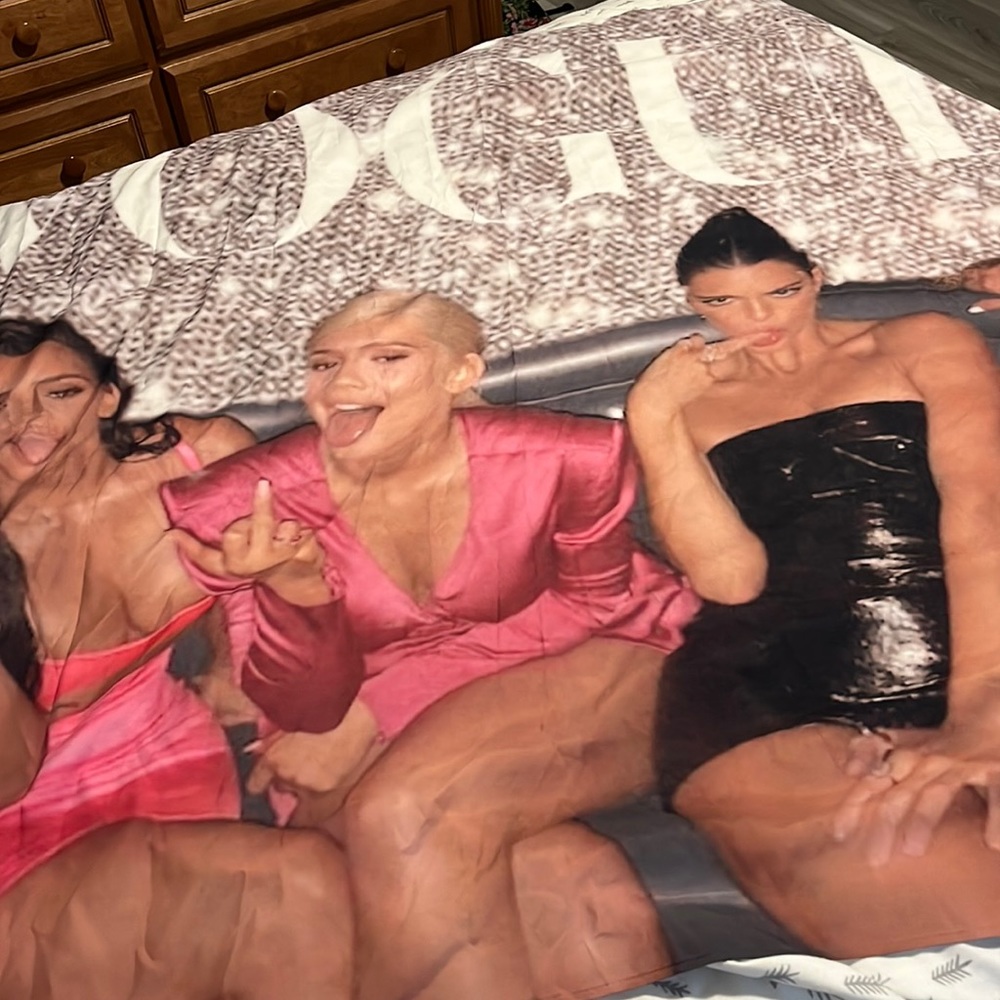 vogue tapestry